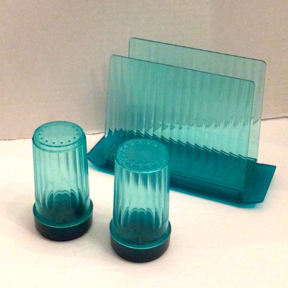 NOS vintage Arrow USA retro salt and pepper and napkin holder